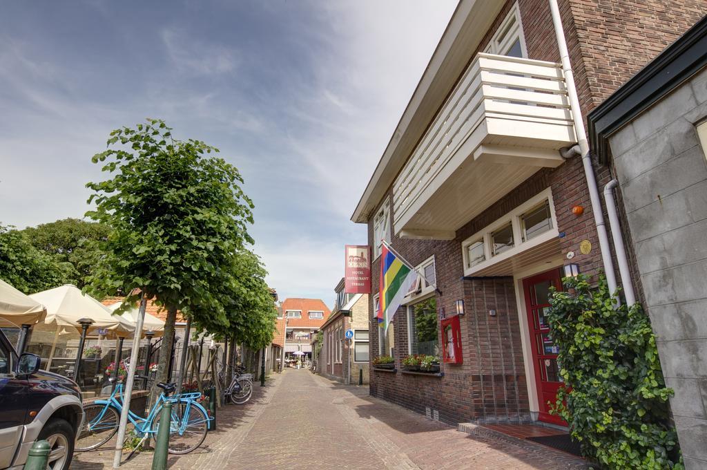 Hotel Oepkes West-Terschelling Exterior photo